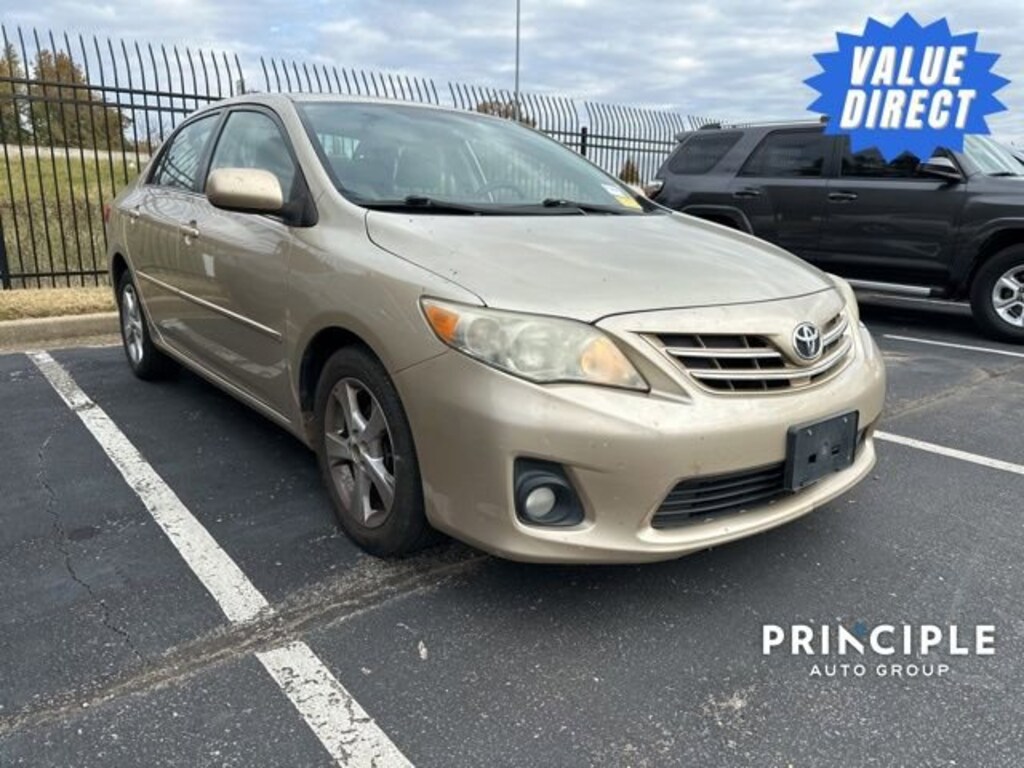 Used 2013 Toyota Corolla LE Sedan