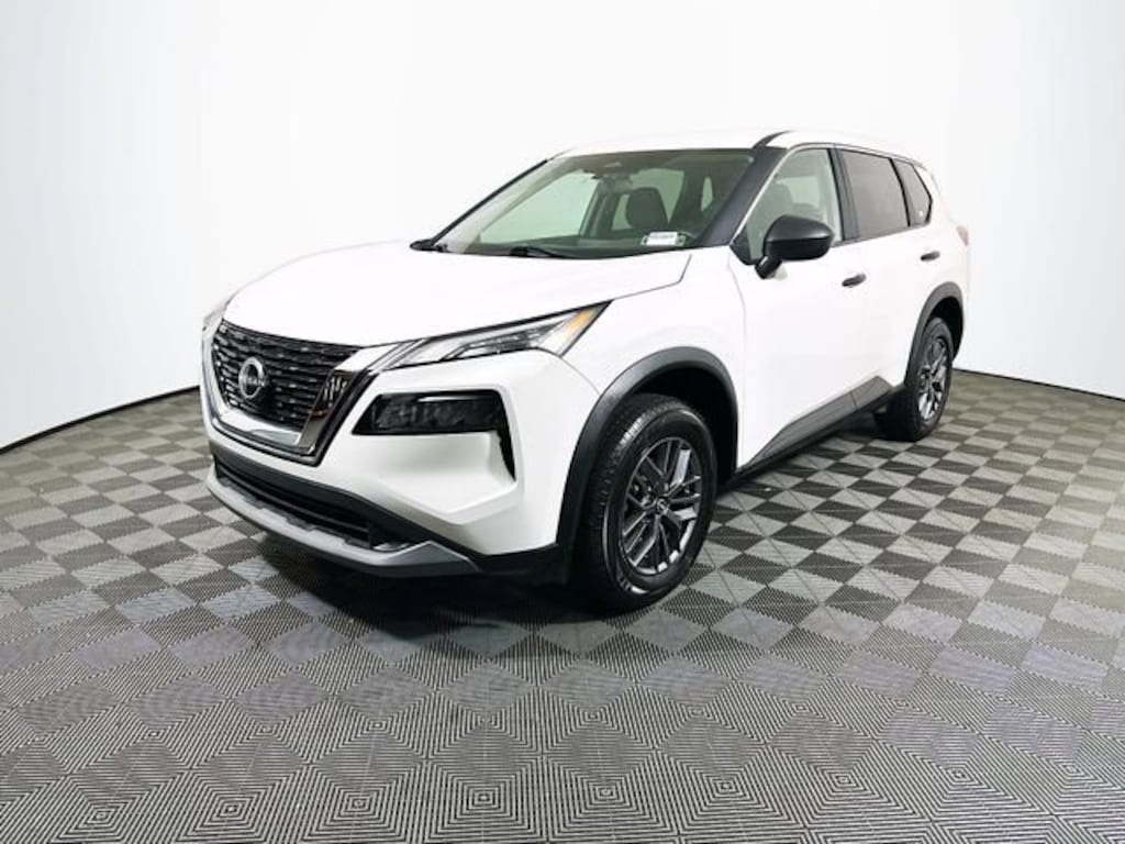Used 2023 Nissan Rogue S SUV