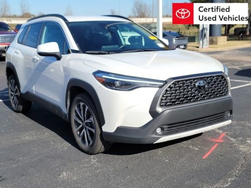Used 2023 Toyota Corolla Cross XLE SUV