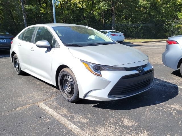 2025 Toyota Corolla LE photo 2