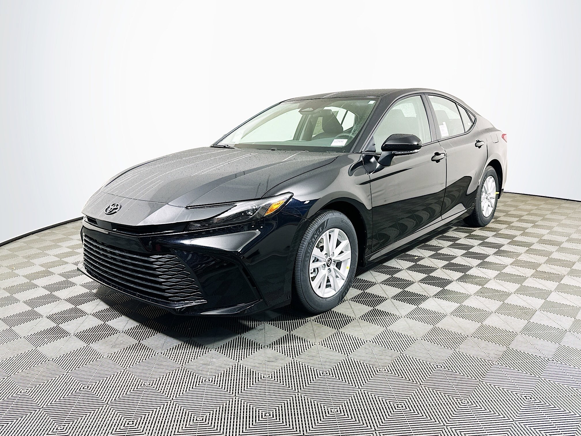 2026 Toyota Camry LE photo 3