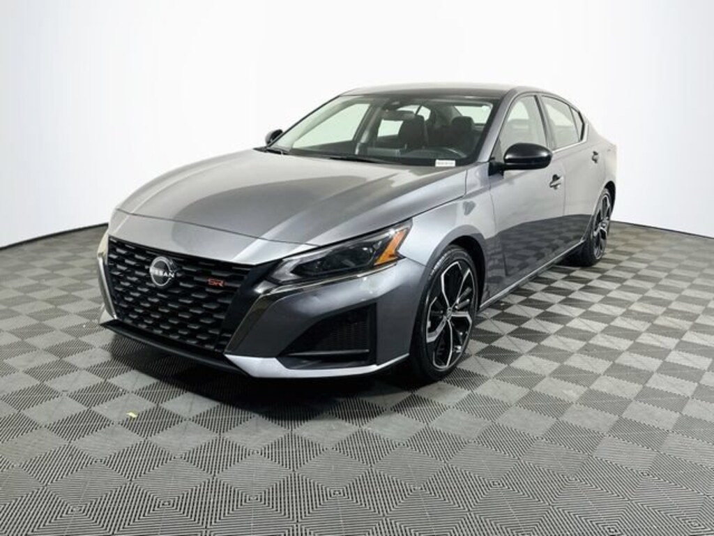 Used 2024 Nissan Altima 2.5 SR Sedan