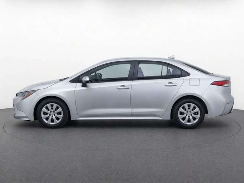 Used 2022 Toyota Corolla LE Sedan