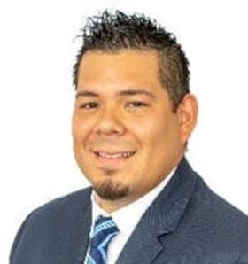Staff member Tomas V. from d5757e4f963e