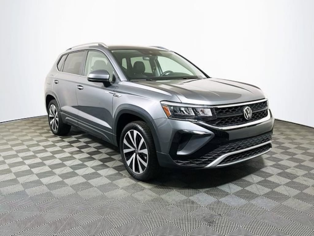 Used 2024 Volkswagen Taos 1.5T SE SUV