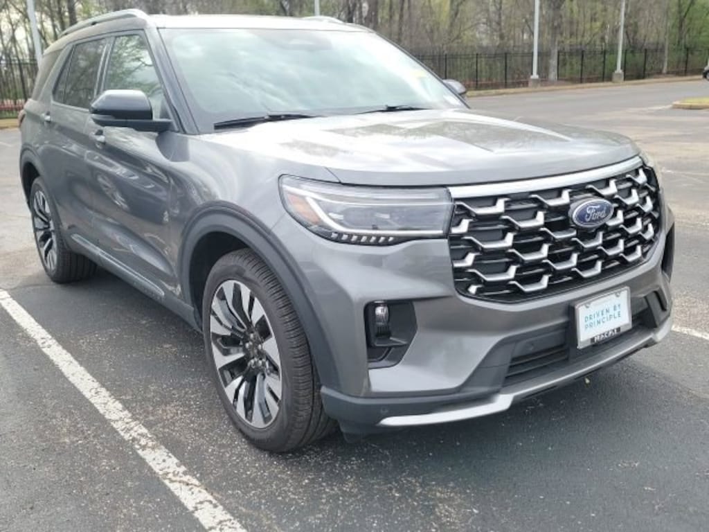 Used 2025 Ford Explorer Platinum SUV