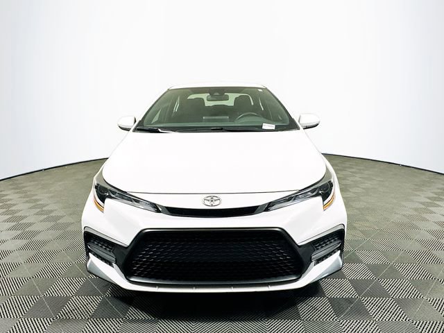 2022 Toyota Corolla SE photo 2