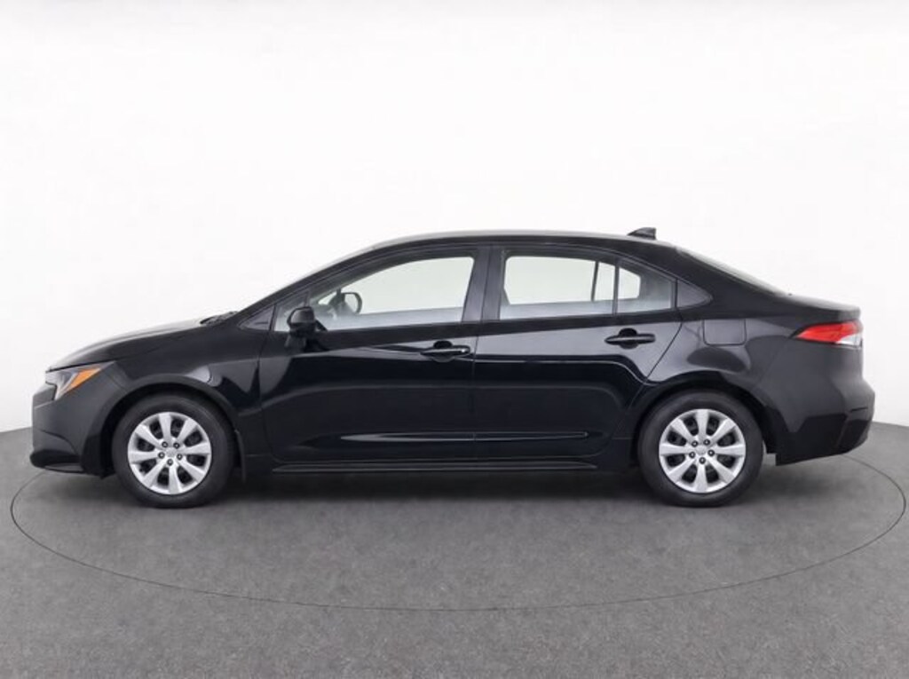 Used 2024 Toyota Corolla LE Sedan