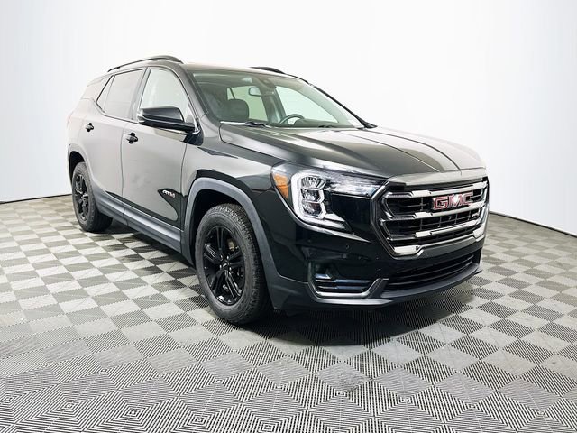 2023 GMC Terrain AT4's photo