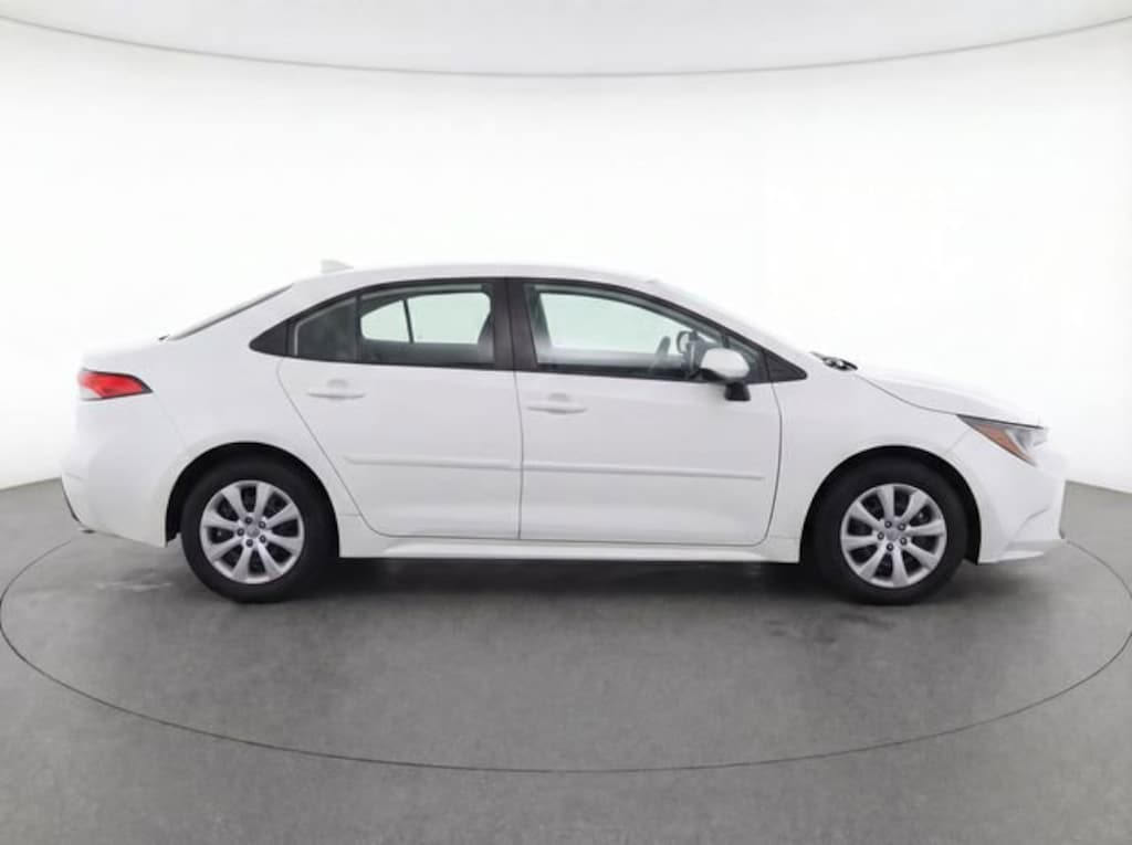 Used 2025 Toyota Corolla LE Sedan