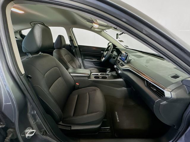 2025 Nissan Altima SV - Photo 26