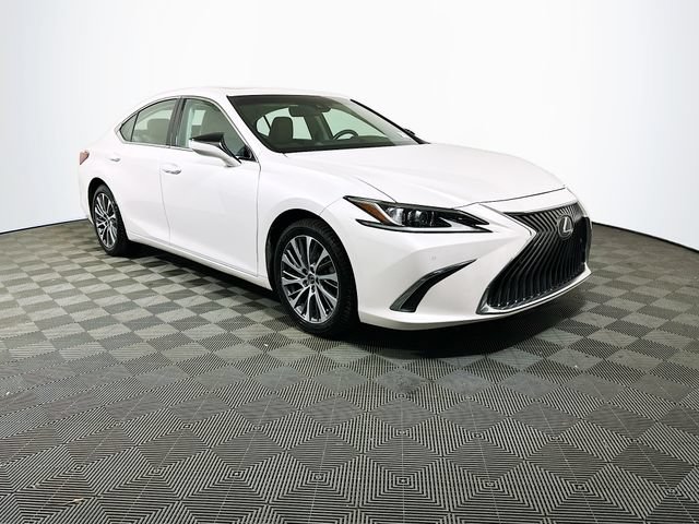 2019 Lexus ES
