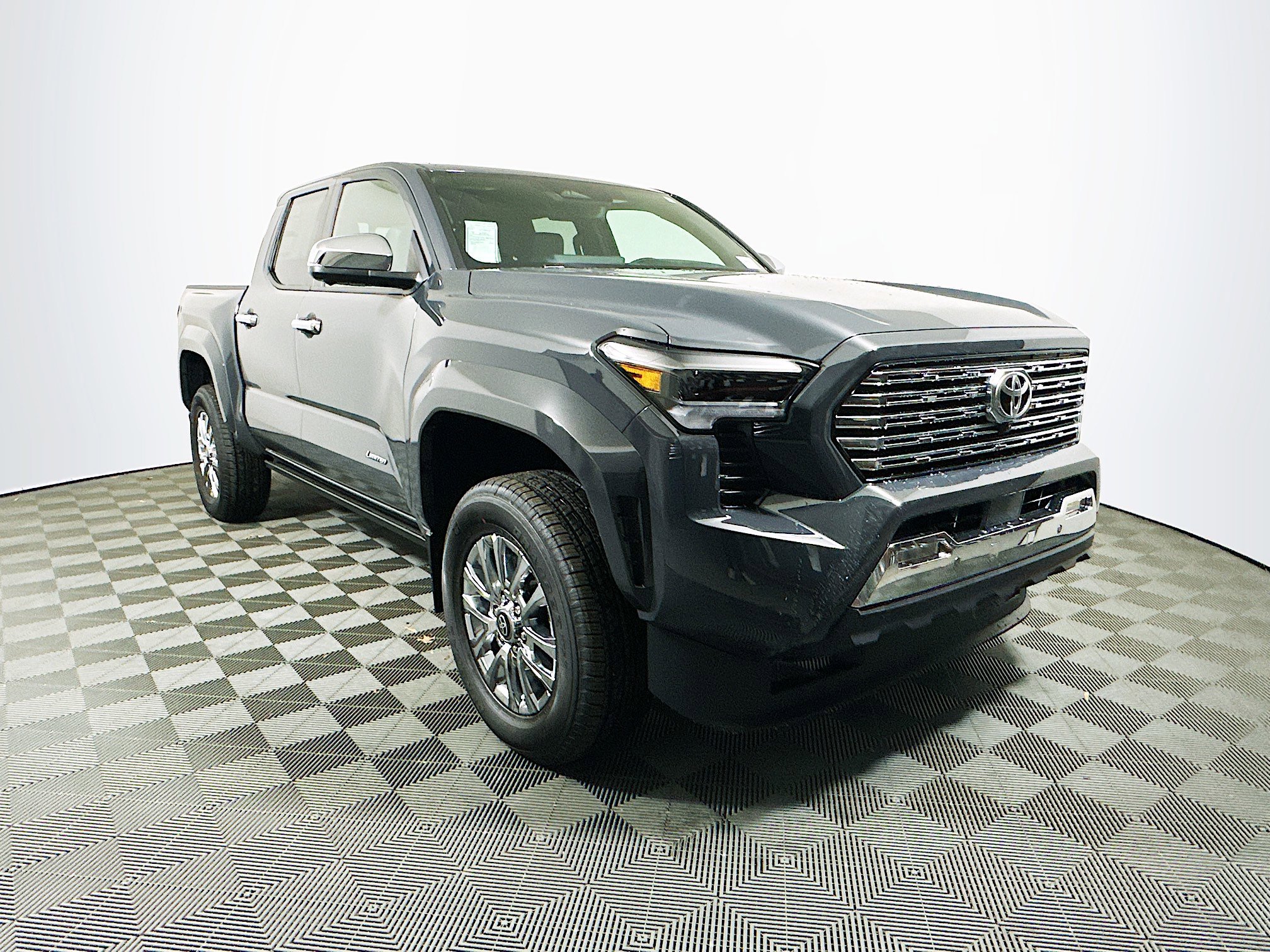 2025 Toyota Tacoma Limited's photo