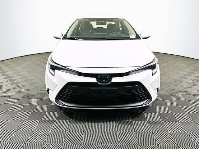 2023 Toyota Corolla Hybrid LE photo 2