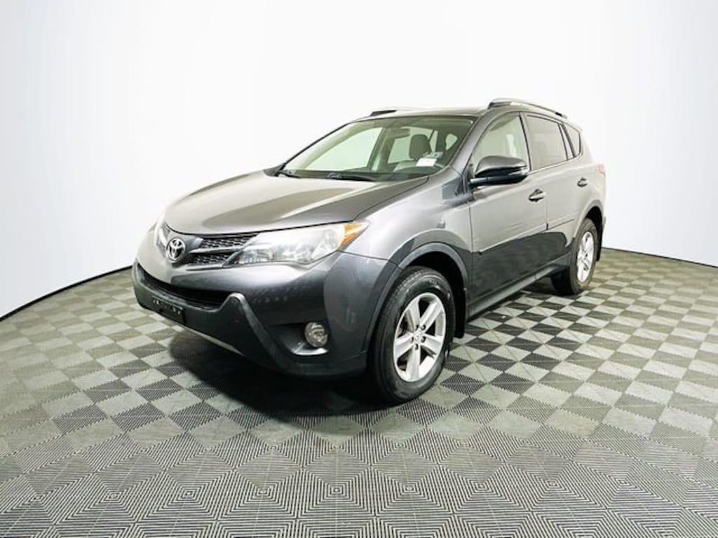 Used 2013 Toyota RAV4 XLE SUV