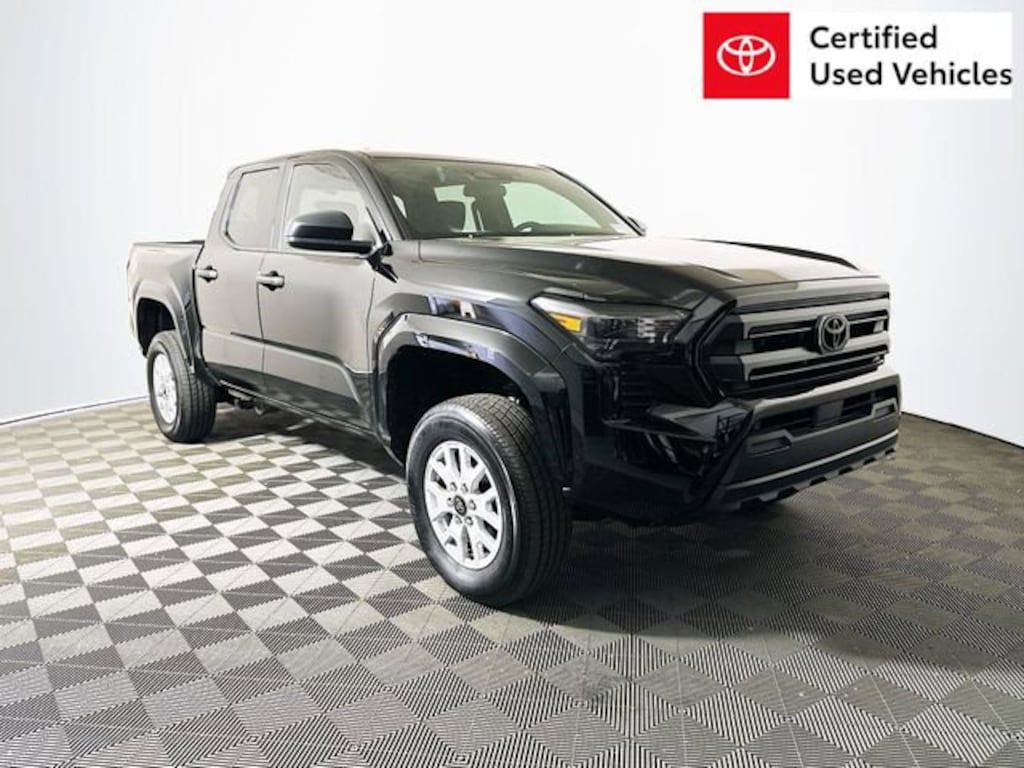 Used 2025 Toyota Tacoma 4WD SR Truck Double Cab