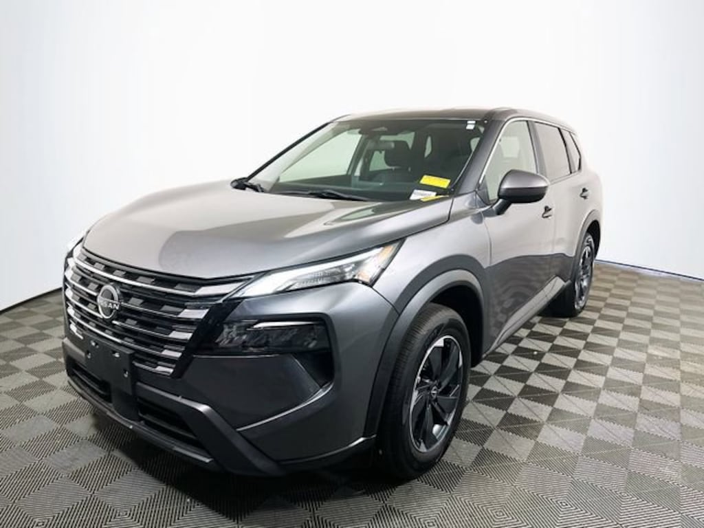 Used 2024 Nissan Rogue SV SUV