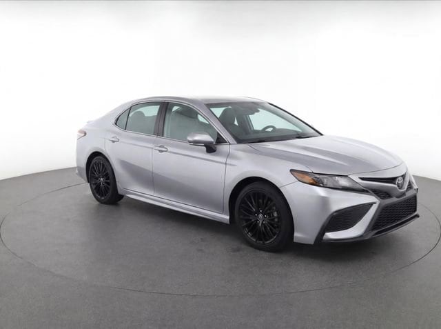 2024 Toyota Camry XSE's photo