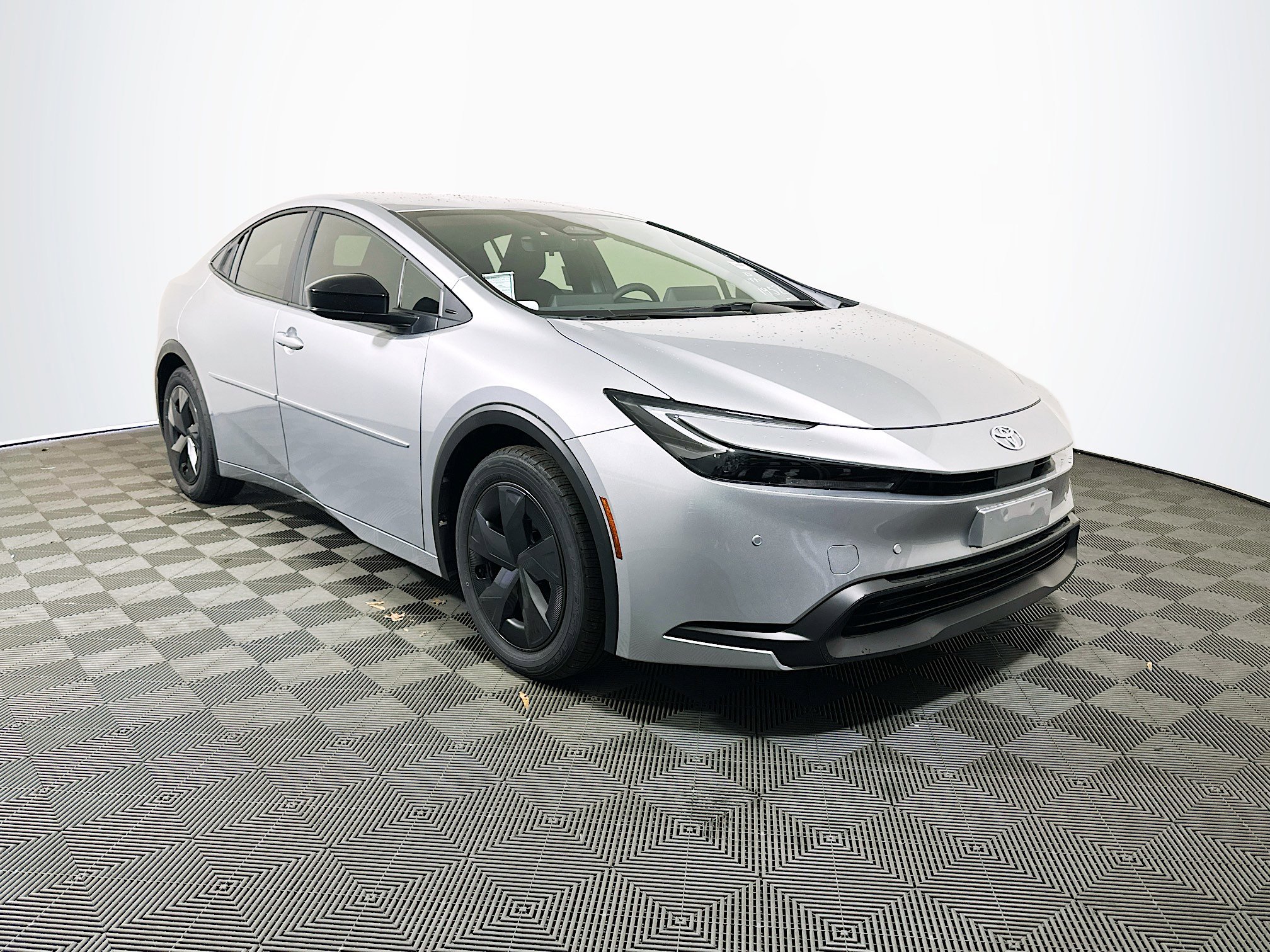 2026 Toyota Prius LE's photo