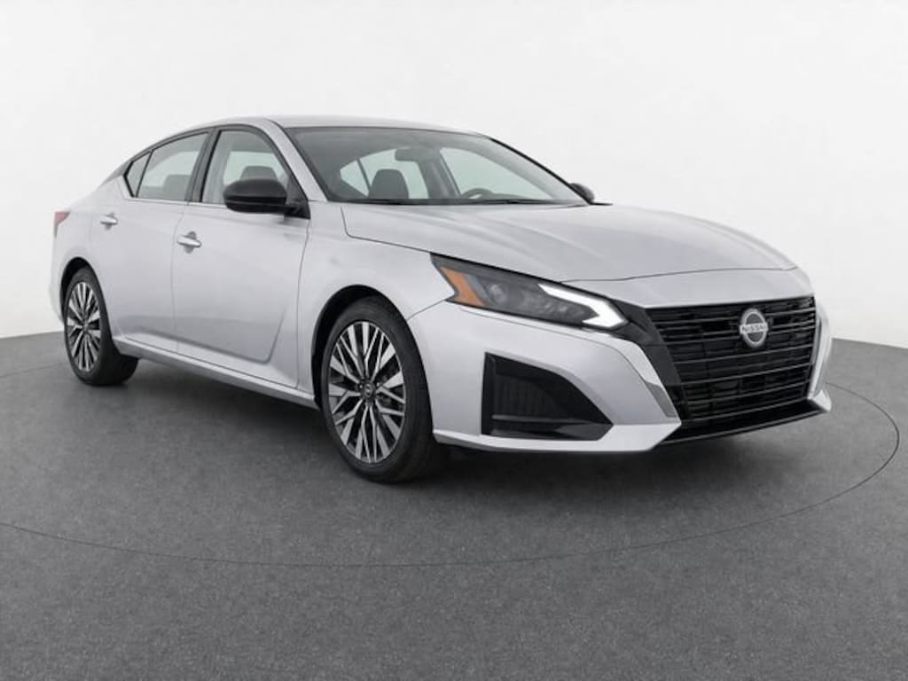Used 2024 Nissan Altima 2.5 SV Sedan