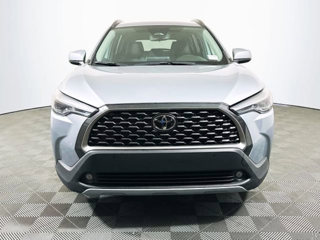 Used 2024 Toyota Corolla Cross XLE SUV