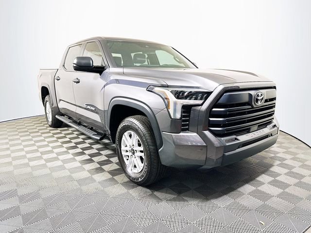 2025 Toyota Tundra SR5's photo