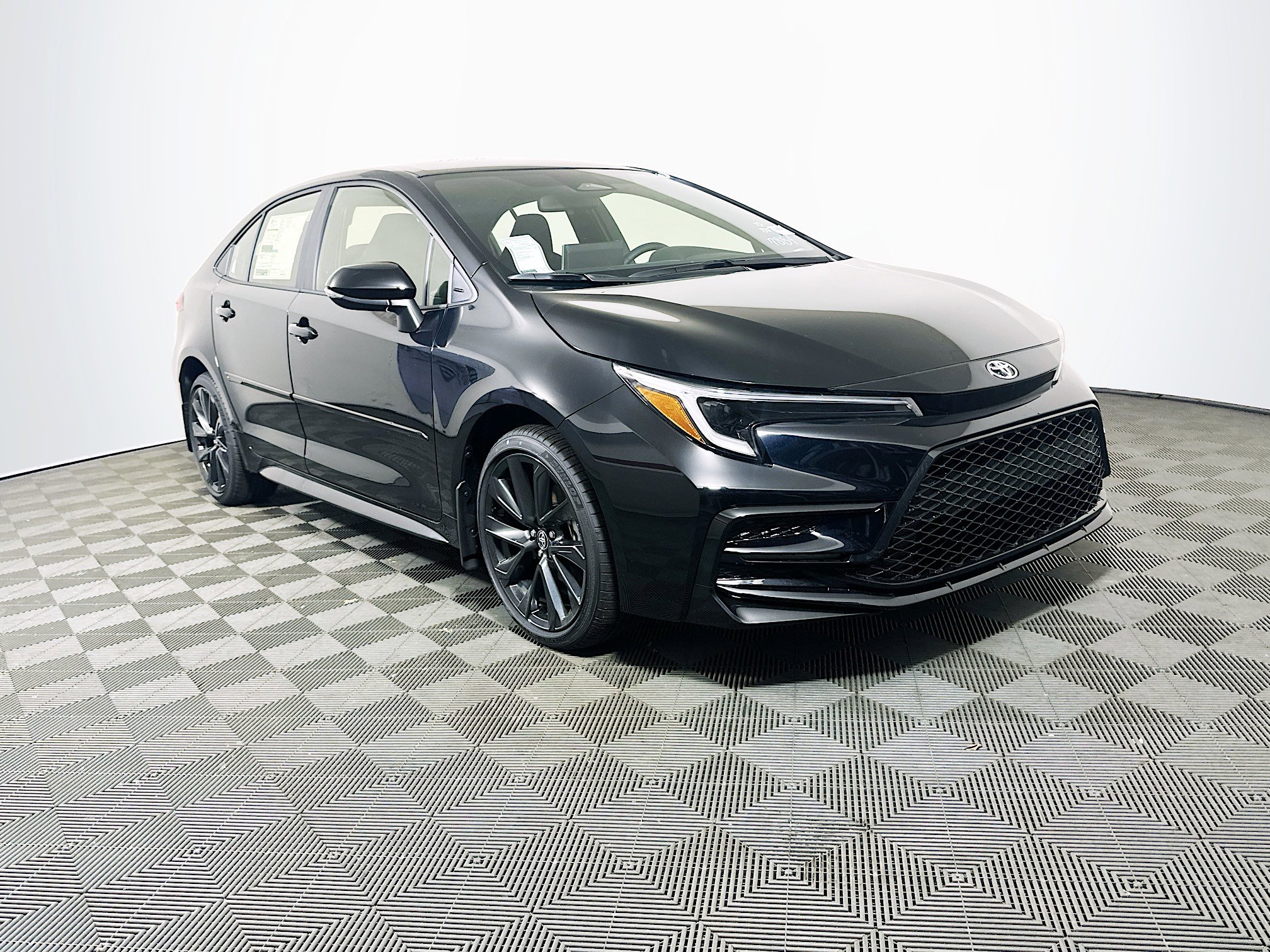 2026 Toyota Corolla SE Hybrid CVT's photo