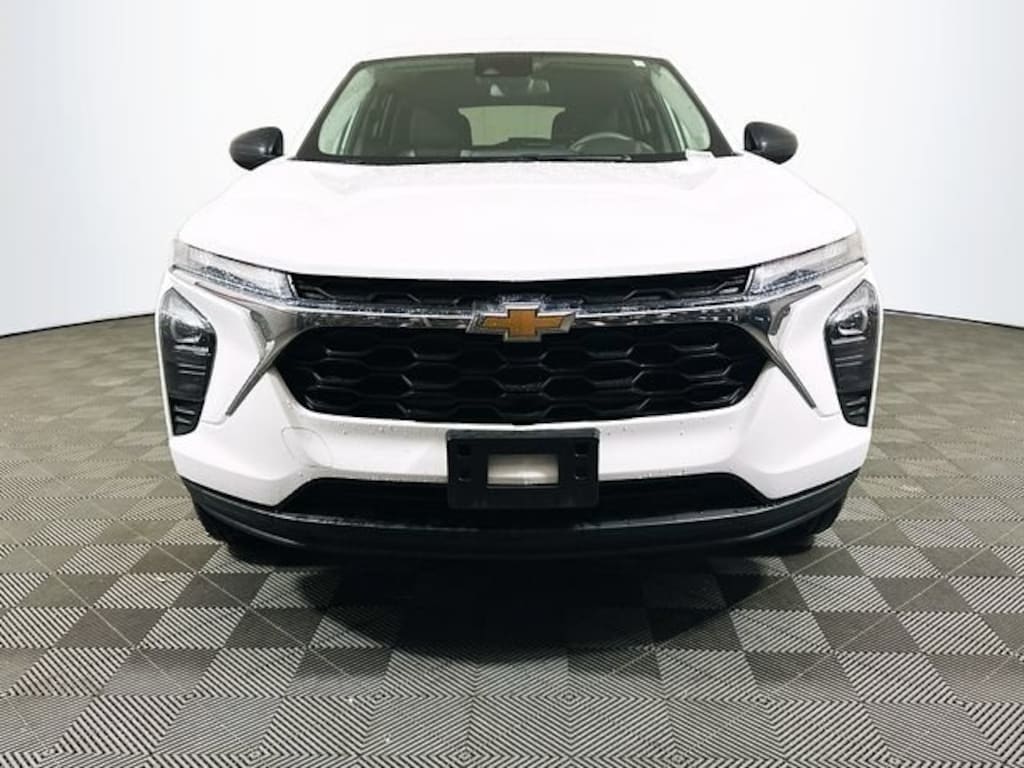 Used 2025 Chevrolet Trax LS SUV