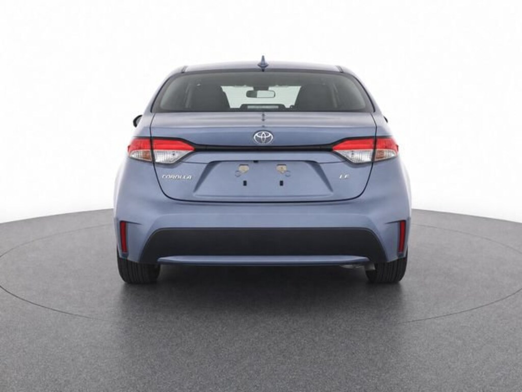 Used 2021 Toyota Corolla LE Sedan