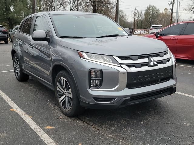 2024 Mitsubishi Outlander Sport ES's photo