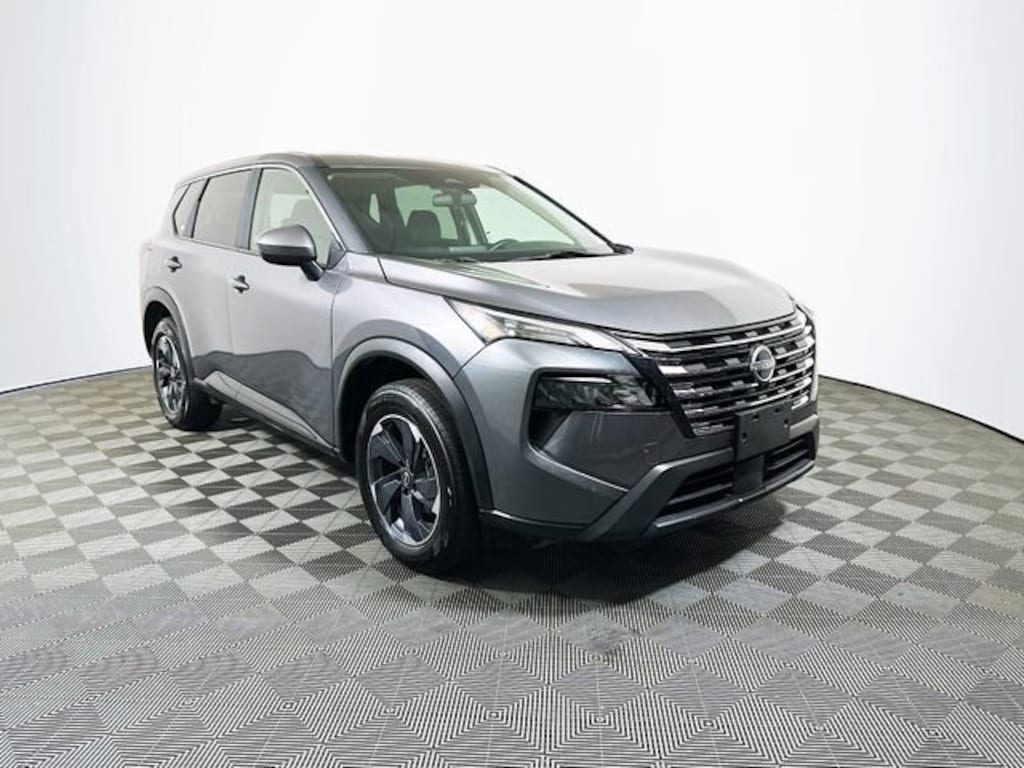Used 2024 Nissan Rogue SV SUV