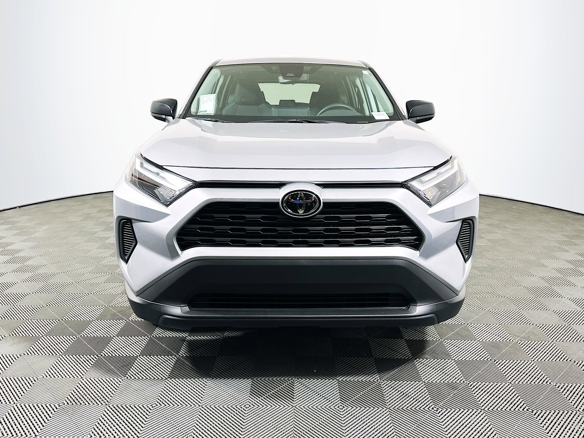 2025 Toyota RAV4 LE photo 2