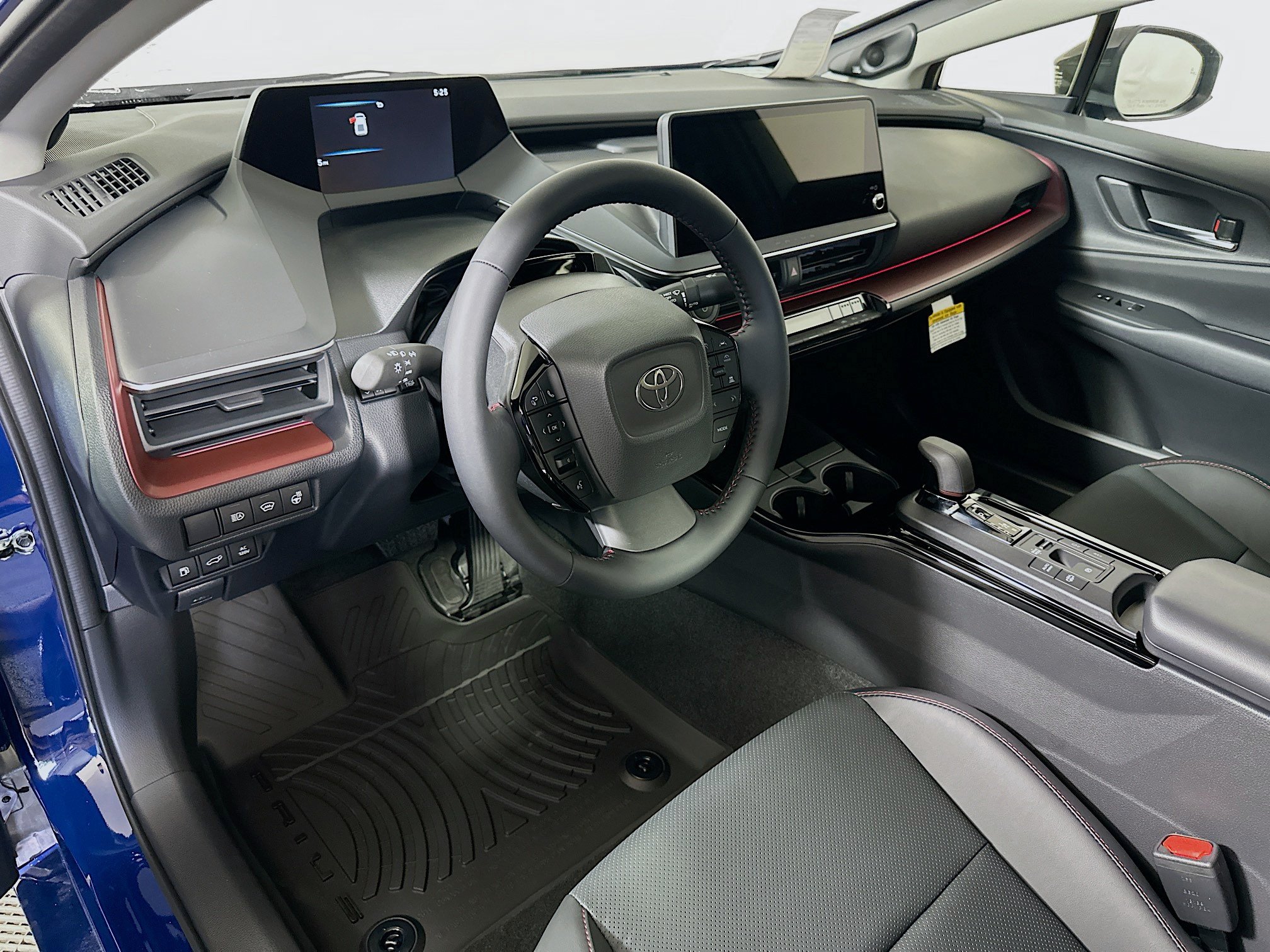 2026 Toyota Prius Plug-in Hybrid XSE Premium - Photo 8