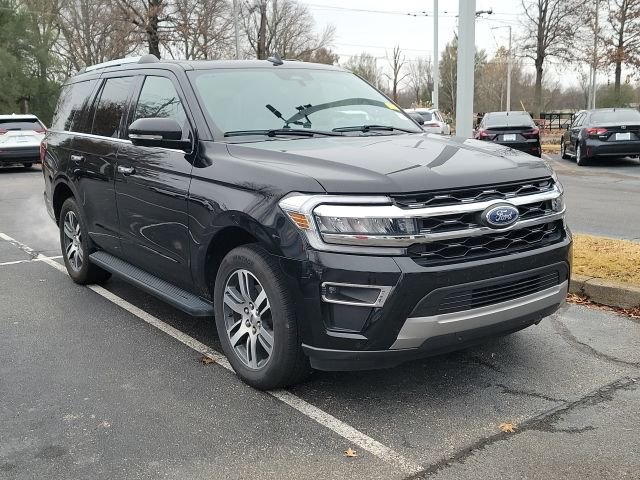 2024 Ford Expedition Limited's photo