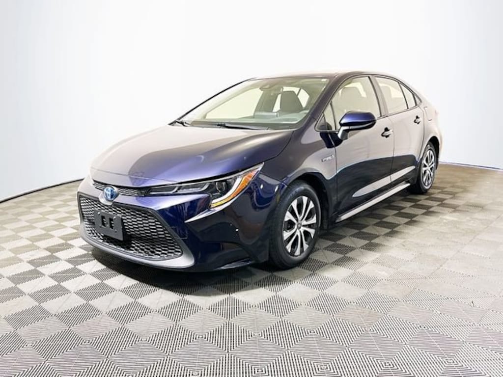 Used 2020 Toyota Corolla LE Sedan