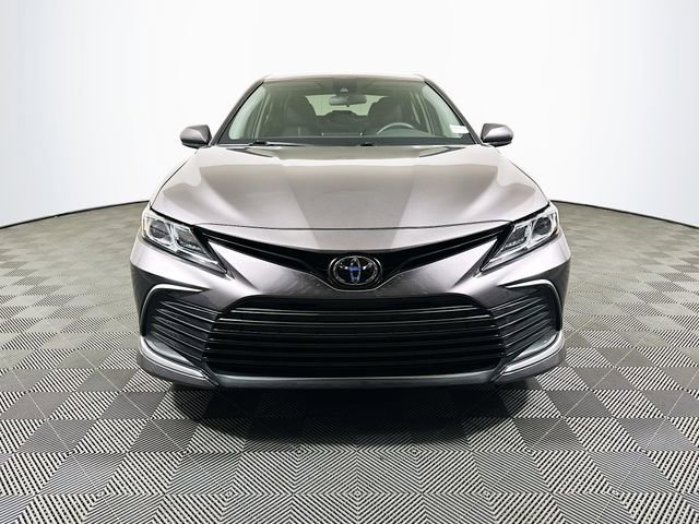 2022 Toyota Camry LE photo 2