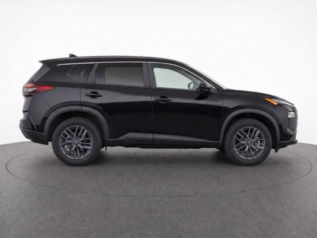 Used 2024 Nissan Rogue S SUV
