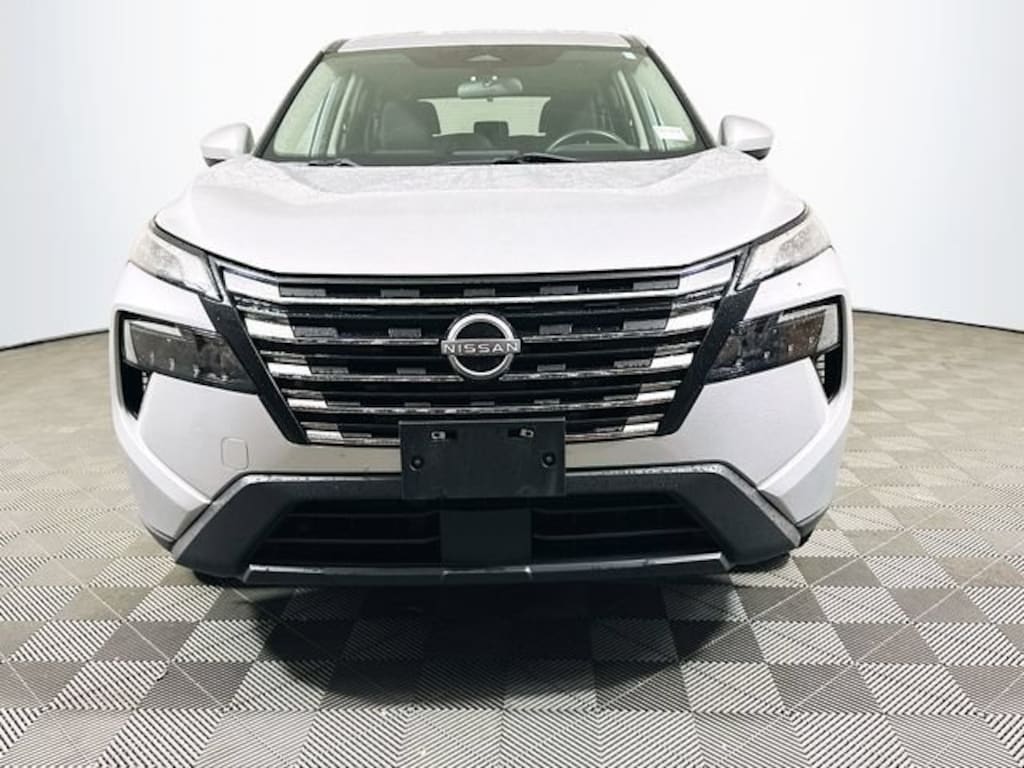 Used 2024 Nissan Rogue SV SUV