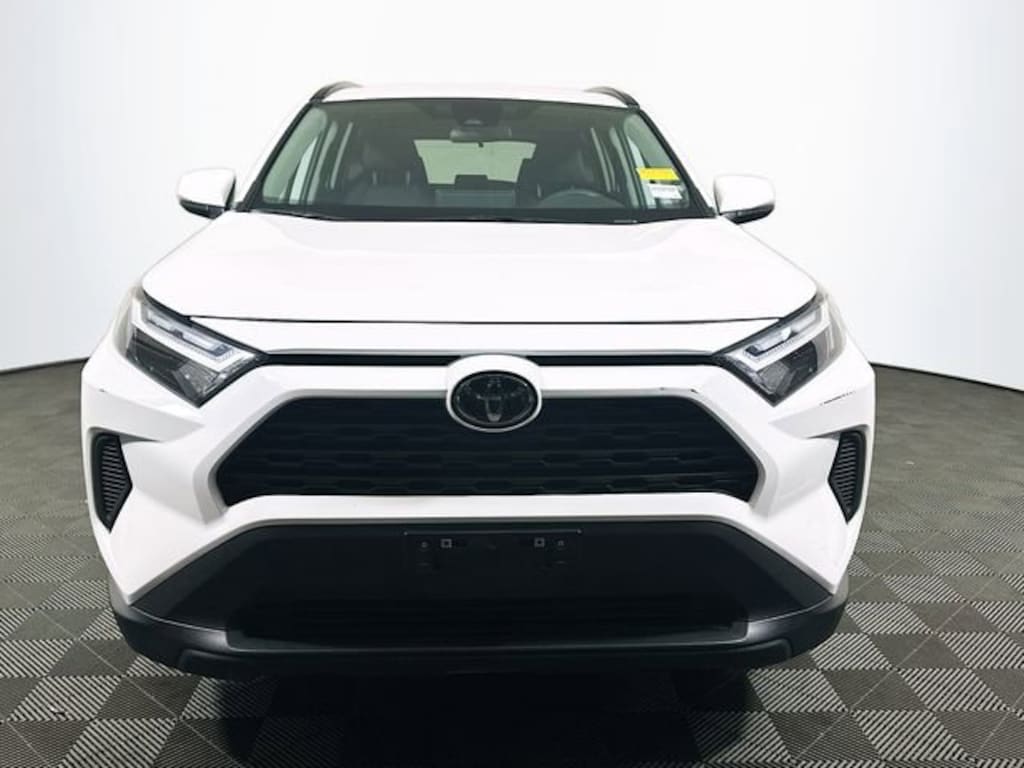 Used 2025 Toyota RAV4 XLE SUV