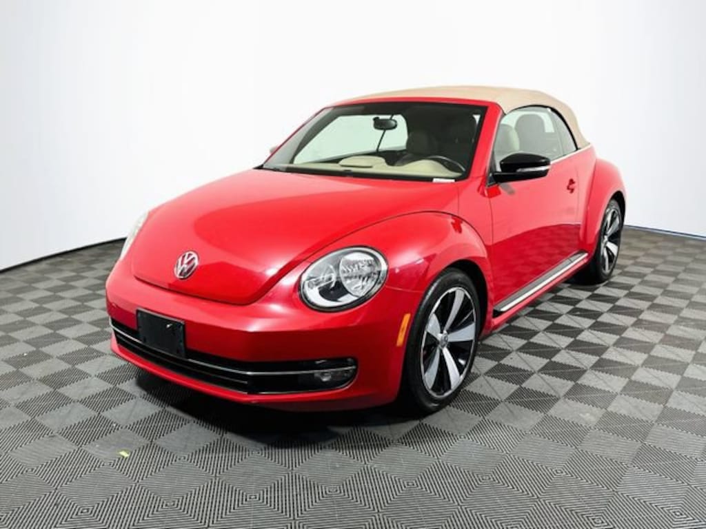 Used 2013 Volkswagen Beetle Convertible 2.0T Convertible