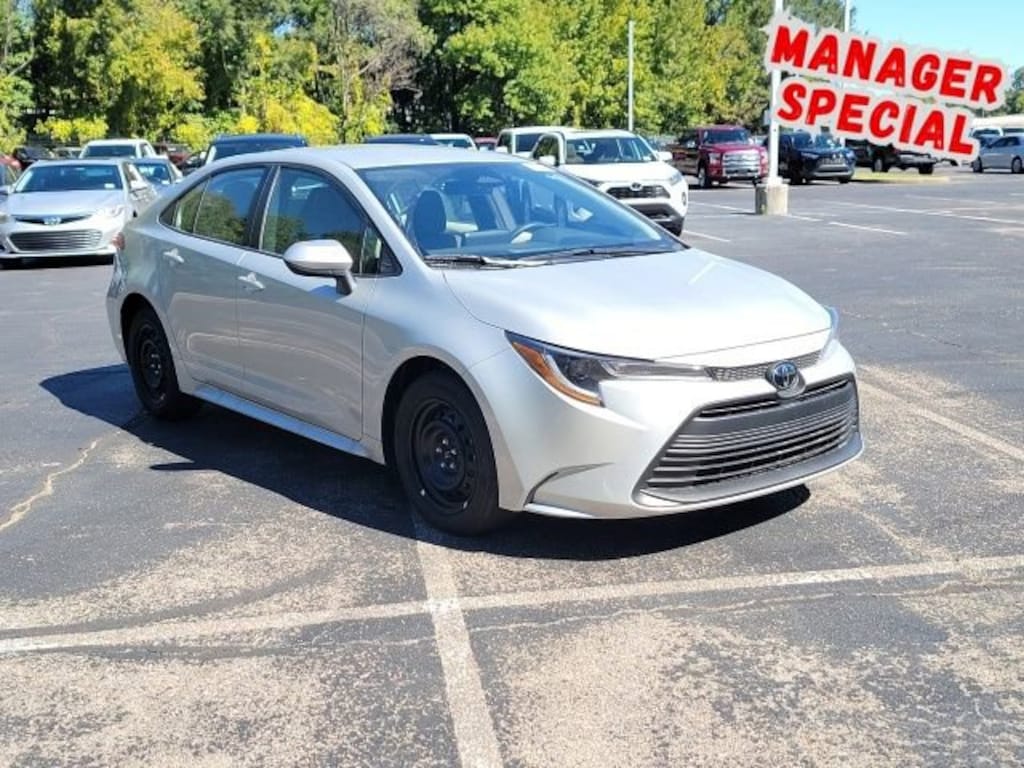 Certified 2025 Toyota Corolla LE Sedan