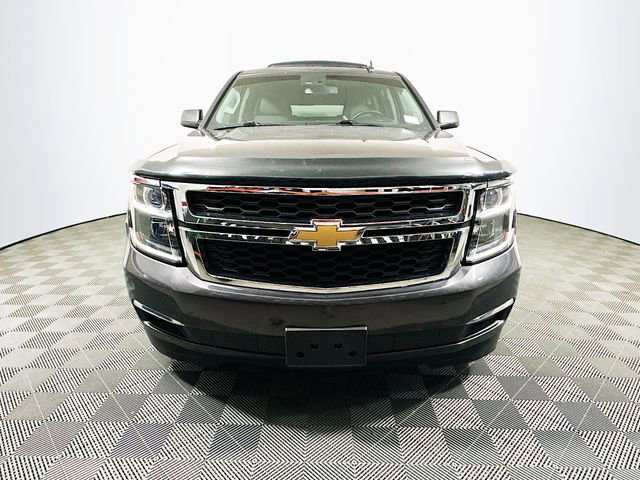2015 Chevrolet Suburban 1500 LT photo 2