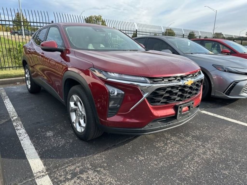 Used 2024 Chevrolet Trax LS SUV