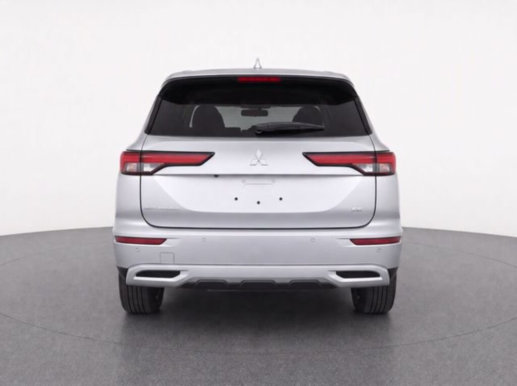 Used 2024 Mitsubishi Outlander SE SUV