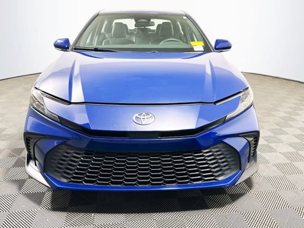 Used 2025 Toyota Camry SE Sedan