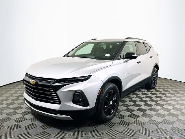 2019 Chevrolet Blazer Base 2LT photo 3
