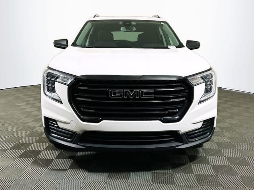 Used 2023 GMC Terrain SLE SUV