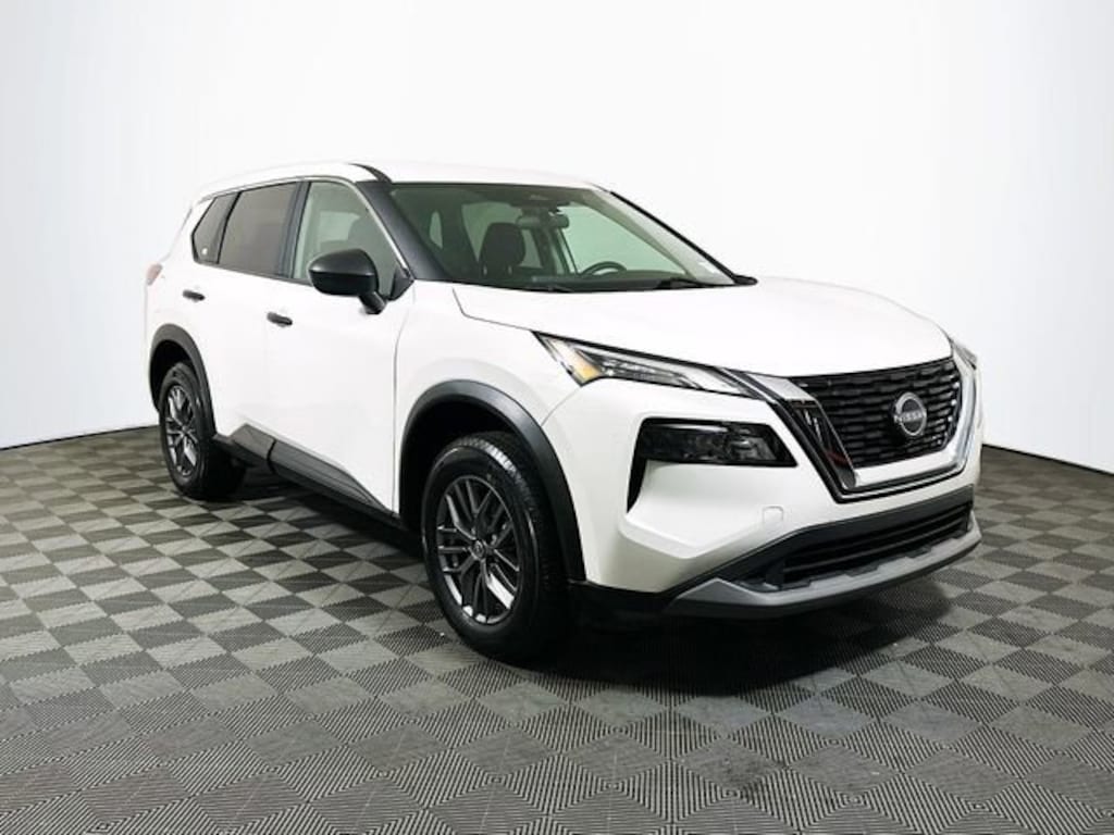 Used 2023 Nissan Rogue S SUV