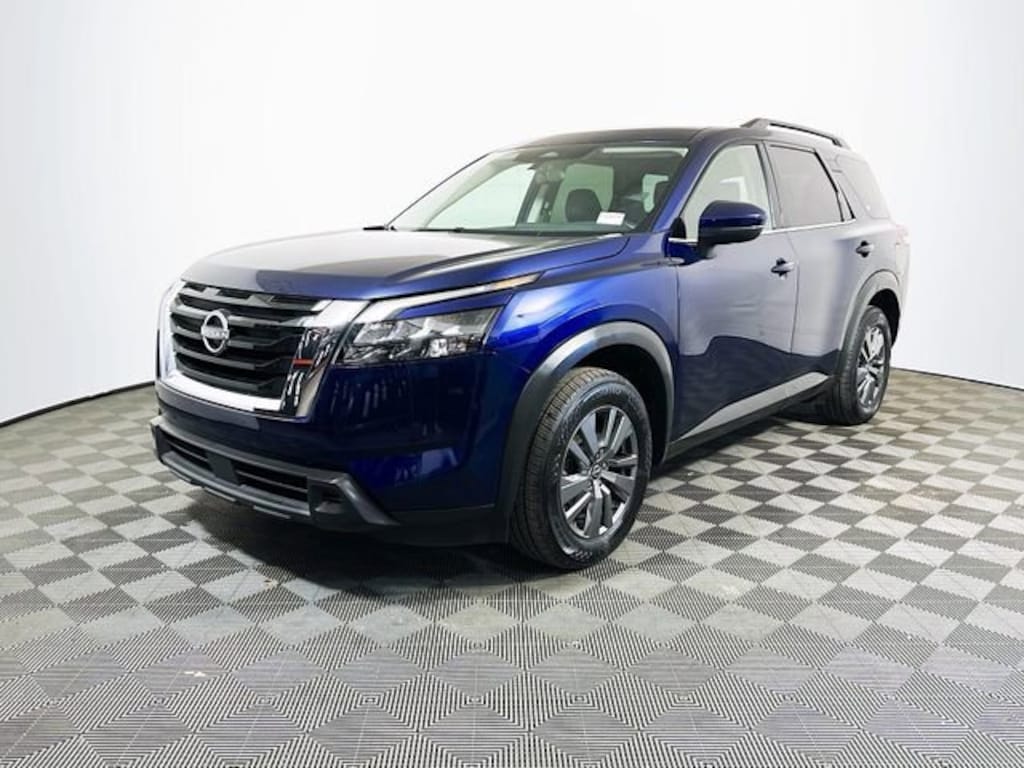Used 2025 Nissan Pathfinder SV SUV
