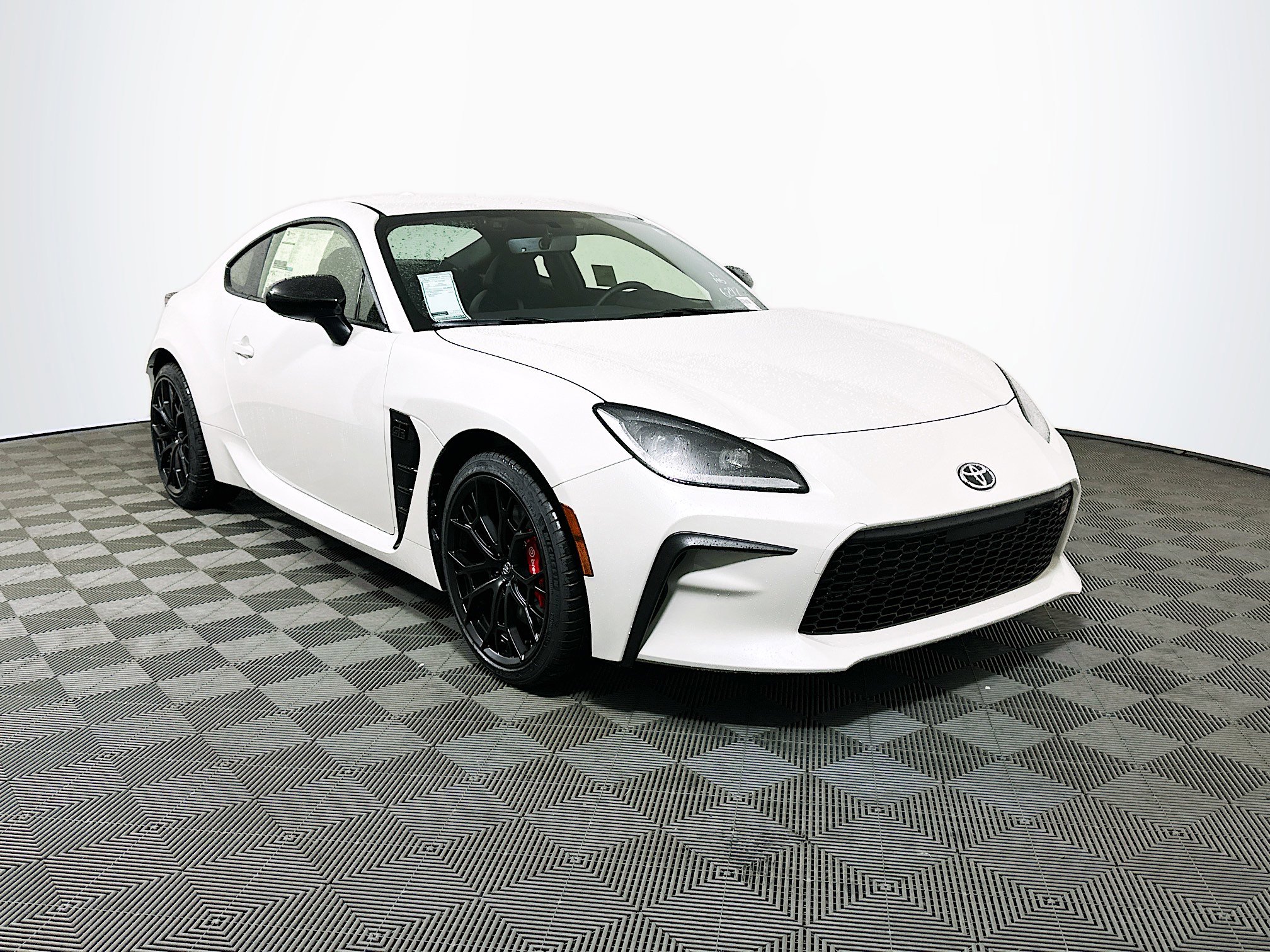 2025 Toyota GR86 Premium's photo